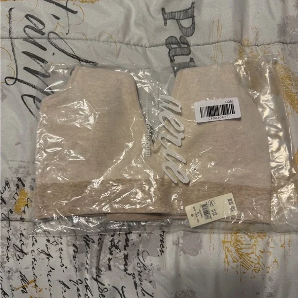 aerie Super Chill Bra - Picture 2 of 7